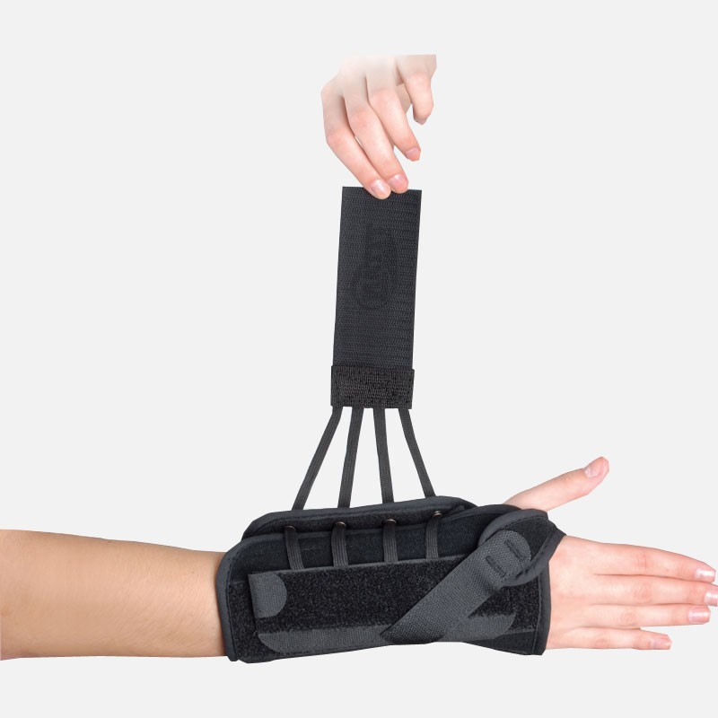 Lace-Up Wrist Splint : See The Trainer